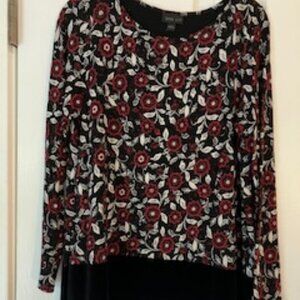 Floral Top with velour hem - Misses S